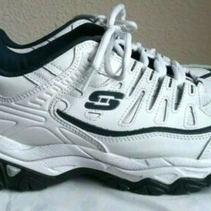 SKECHERS MEMORY FOAMS